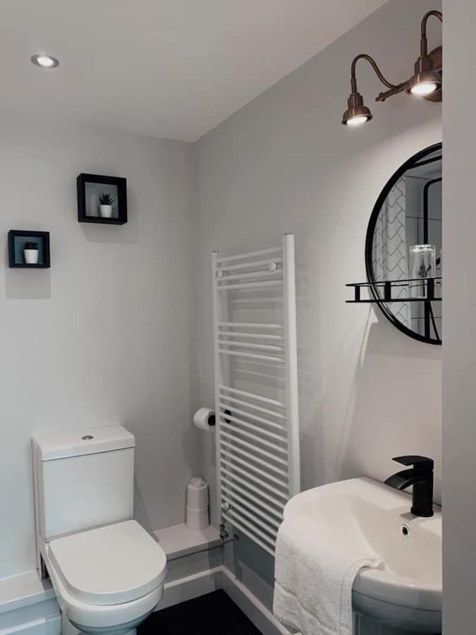 The Mount Rooms Barry Luaran gambar