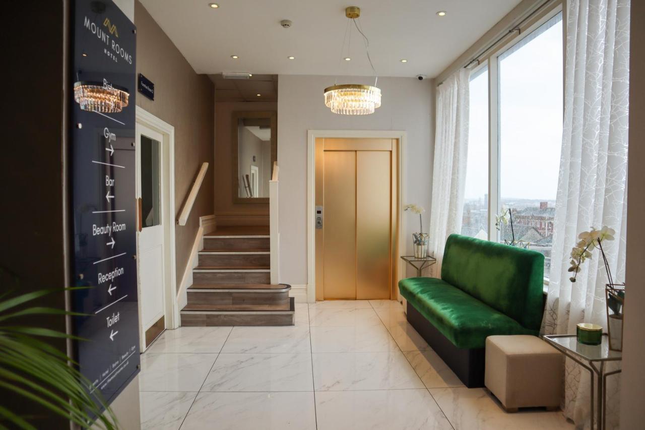 The Mount Rooms Barry Luaran gambar