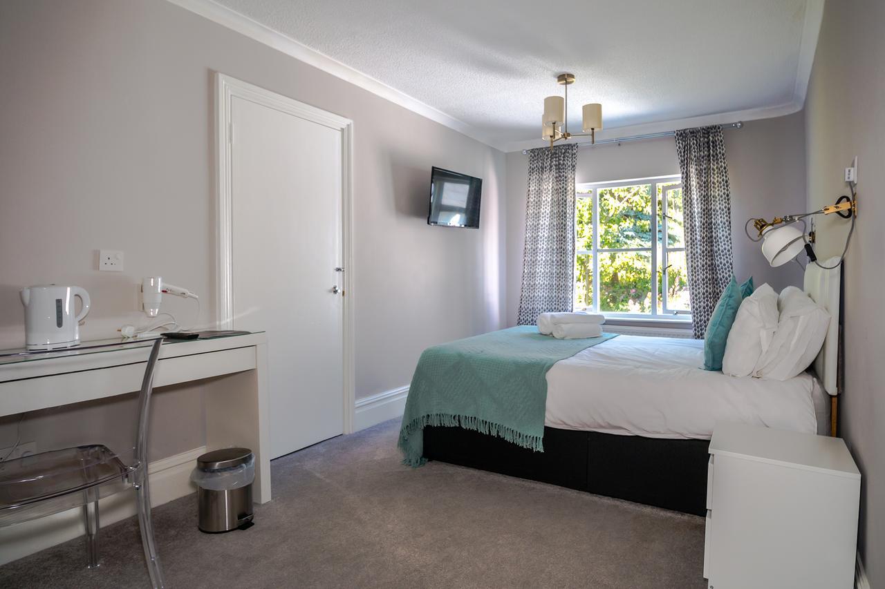 The Mount Rooms Barry Luaran gambar